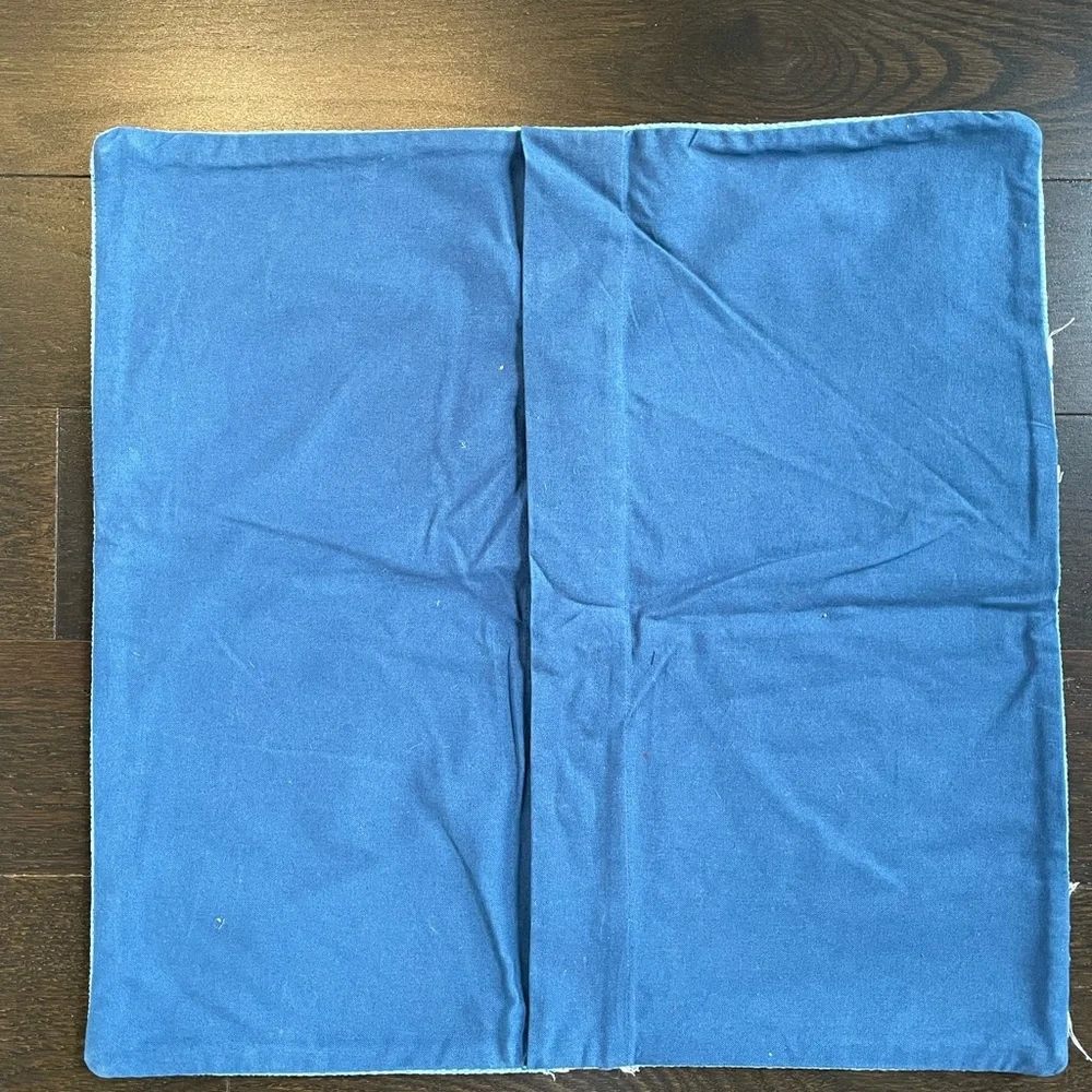 Pottery Barn Blue Starfish Pillow Cover - Picture 2 of 4